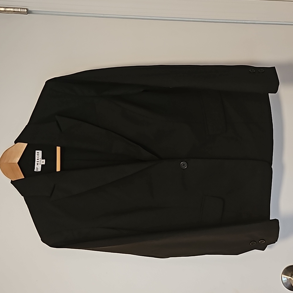 Of Mercer Classic Black blazer, size 8